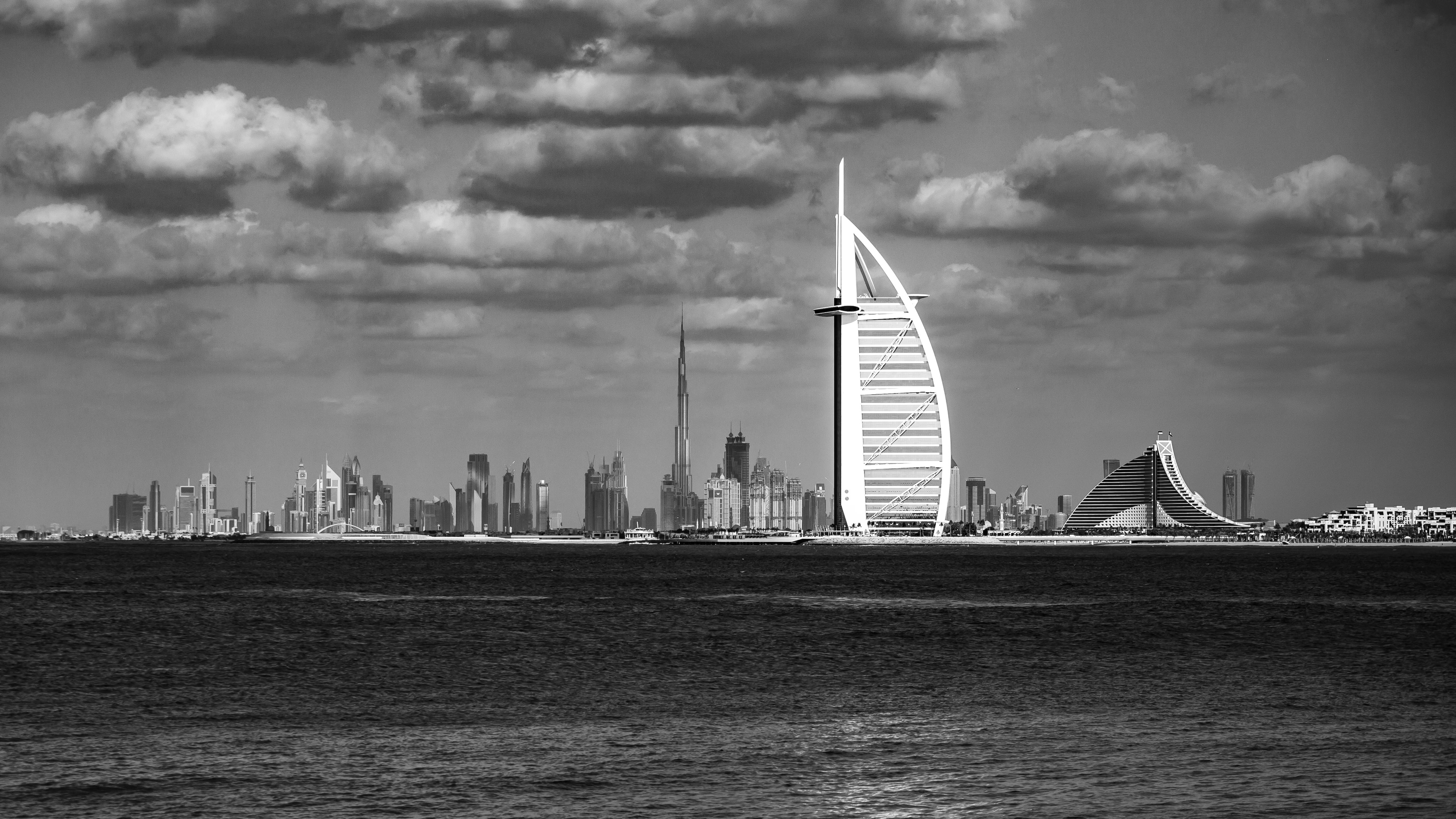 Dubai, Abu Dhabi, Adschman und Ras al-Khaimah – Photo Dreischhoff